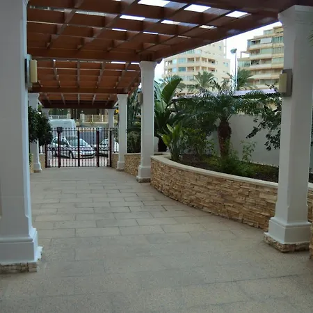 Апартаменты Playa De Oro 13 Кальпе